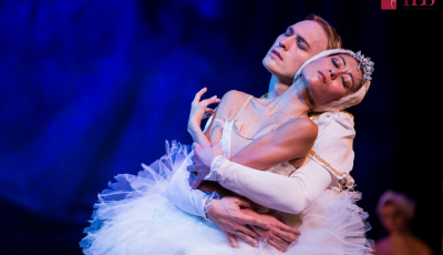 Balerinii Teatrului de Balet din Sibiu dansează la București