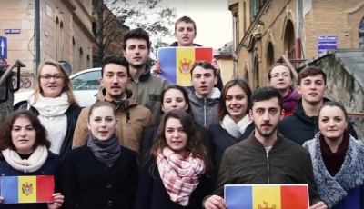Studenții basarabeni din Sibiu, mobilizare pe Facebook: ”Nouă ne pasă. Mergem la vot!” | Video