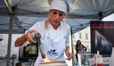 O tânără este noul ambasador al Sibiului Regiune Gastronomică Europeană (CP)