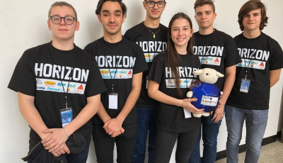 Elevii premiați de NASA s-au întors acasă. „Ne gândim să studiem în America”