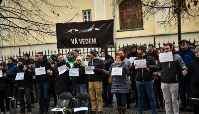 PressOne a nominalizat grupul „Vă Vedem din Sibiu” pentru „Omul anului 2018 în România”