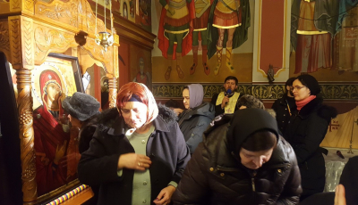Video - Icoană făcătoare de minuni adusă la Sibiu: „Dacă Maica Domnului a vrut să vină, s-a lăsat purtată...”
