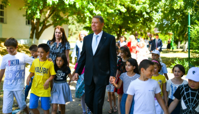 Foto Video | Iohannis: Peste 40.000 de copii au continuat să zâmbească datorită SOS Satele Copiilor