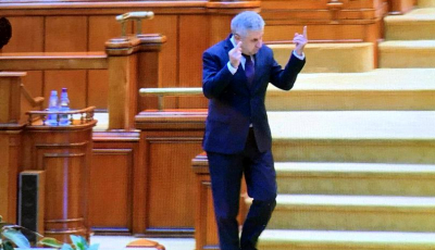 VIDEO Discurs în Parlament, încheiat cu gesturi obscene: “vom merge mai departe cu toată opoziția pe care a arătat-o Comisia Europeană“