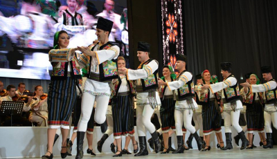 Festivalul Național de Folclor „Ioan Macrea” începe mâine. Toate biletele puse în vânzare au fost epuizate