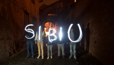 GALERIE FOTO Sibiul, primul oraș din România iluminat de Guerrilla Lightning