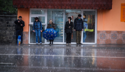 Cod galben de ploi torenţiale, grindină şi vijelii în întreg județul