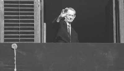 Video în direct de la ceremonia de înmormântare a Regelui Mihai
