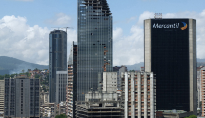 Filmul Ruina la Astra Film Cinema. Un zgârie nori din Venezuela devine casă pentru 3000 de oameni săraci