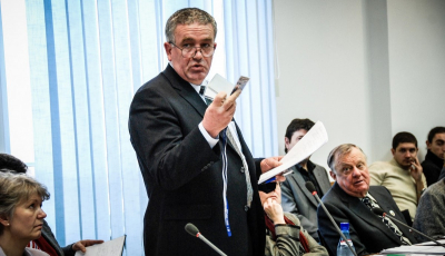 După ce și-a recuperat salariul din buzunarul consilierilor, fostul director al Aeroportului le cere și banii de pensie