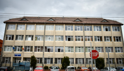 Al doilea contract pe fonduri europene al Sibiului: tot pentru eficientizarea energetică a unei școli