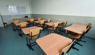 Proiect: Elevii din clasele VI şi IX ar putea avea la şcoală o nouă disciplină obligatorie