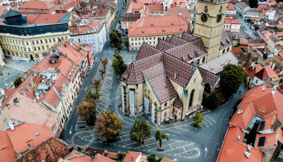 The Telegraph, despre Sibiu: „Mă întrebam dacă am ajuns din greșeală să mă plimb printr-o piață toscană”