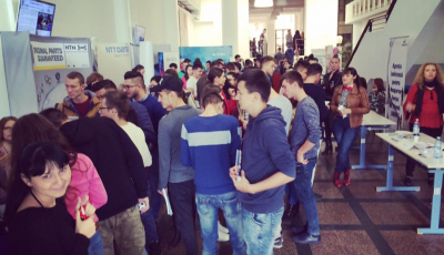 Aproximativ 1000 de persoane și-au căutat un job la Career Expo