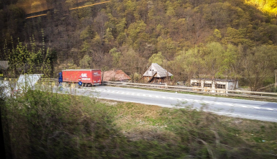 Evitați Valea Oltului, dacă aveți pe unde. Restricții de trafic pentru lucrări