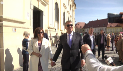 Președintele Iohannis, scos din rugăciune. ”Să ne rugăm pentru conducătorii ortodocşi ai acestei ţări“