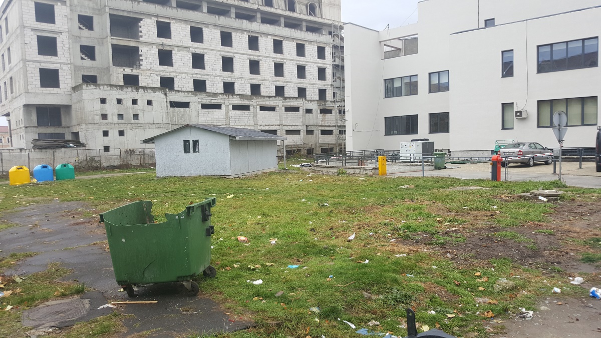 Primăria vrea să amenajeze un loc de joacă pe str. 9 Mai