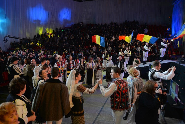 Spectacolul extraordinar „Noi suntem români!”  dedicat Zilei Naţionale a României (CP)