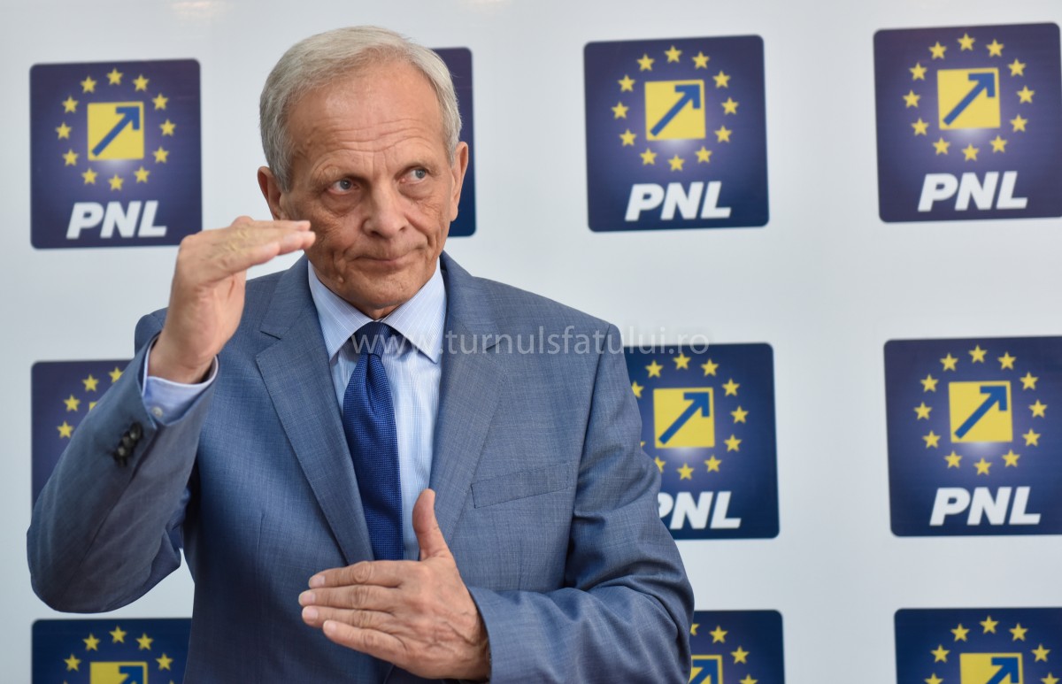 Băsescu la Primăria București. Stolojan: Nu cred, are salariu, casă, gardă de corp…