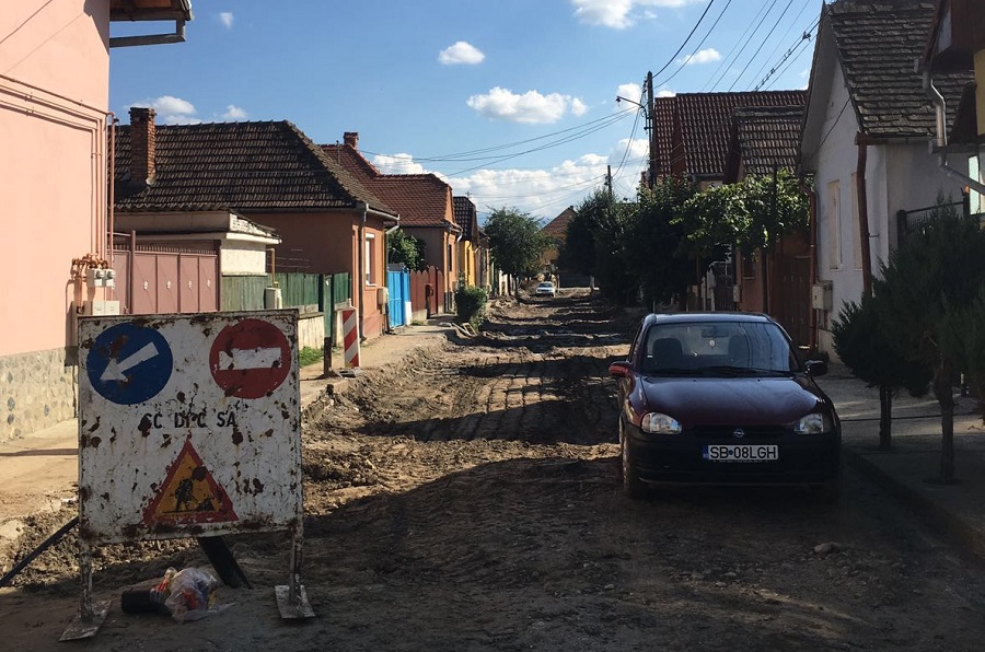 Lucrările de modernizare a străzilor au izolat o parte a cartierului Lazaret