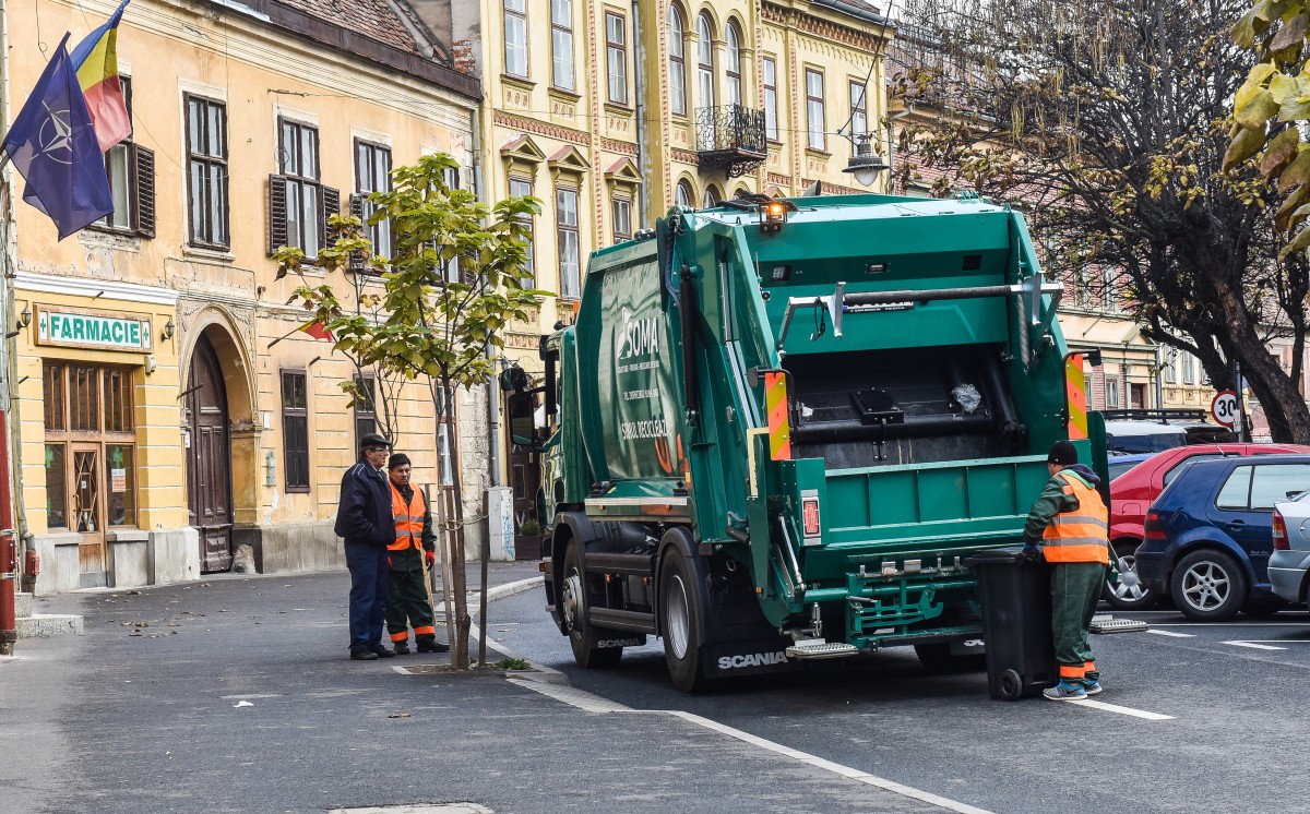 Operatorul de salubritate SC Soma SRL anunță cum se ridică deșeurile luni, 17 aprilie