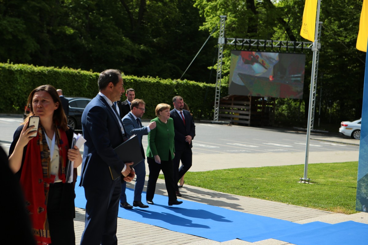 Angela Merkel, impresionată de Muzeul în aer liber din Dumbrava Sibiului