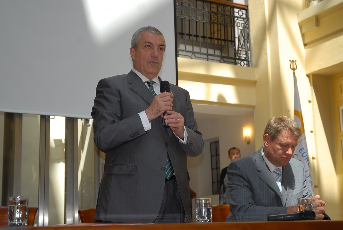 Iohannis despre Tăriceanu: „Persoane puțin obsedate nu fac bine politicii”