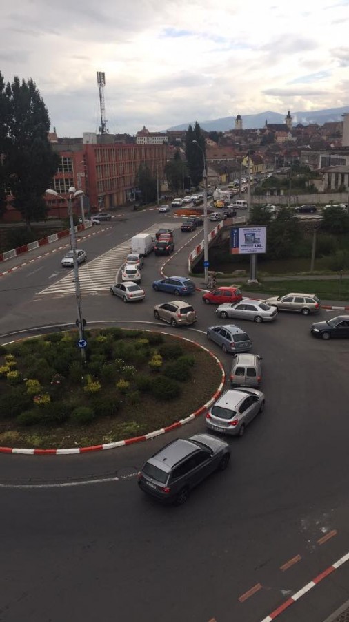 Pieton accidentat pe trecere, pe Teclu