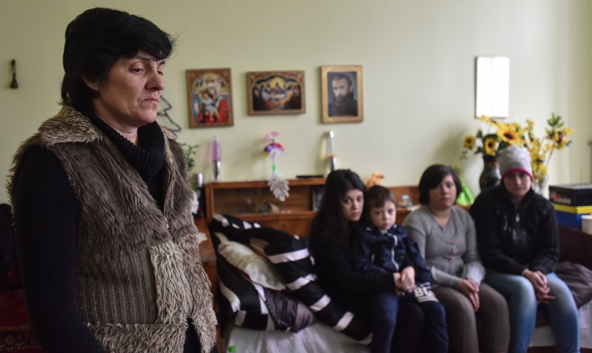 De 10 ani cu „casa în spate”. Povestea unei familii cu șapte copii care își dorește o locuință socială