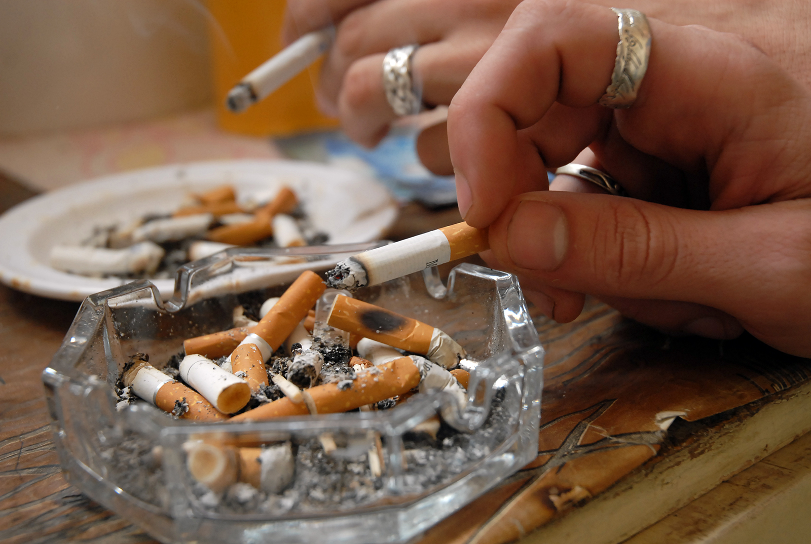 Schimbare de mentalitate. Sibienii se pot distra și fără să fumeze?