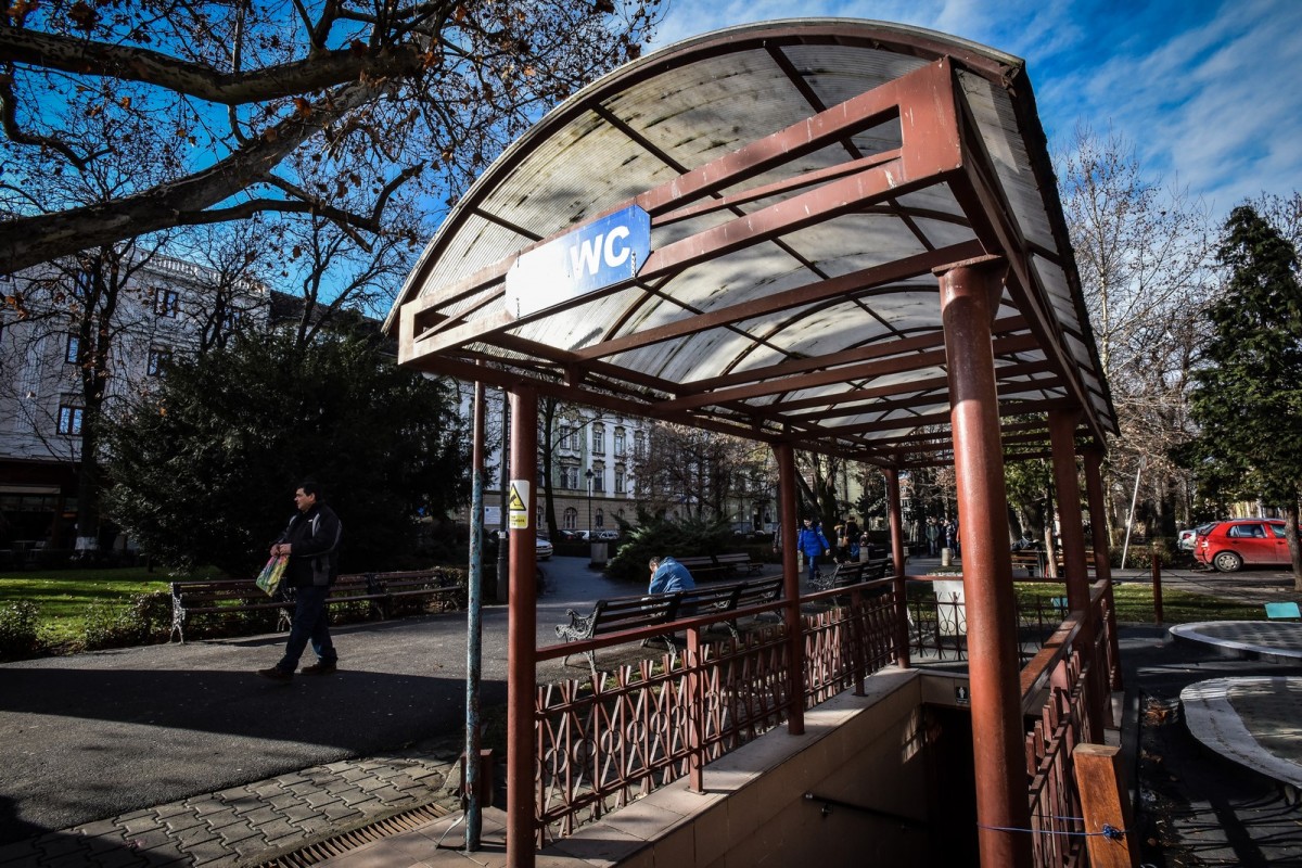 WC-urile publice din Parcul Astra, reparate cu 4.500 de euro