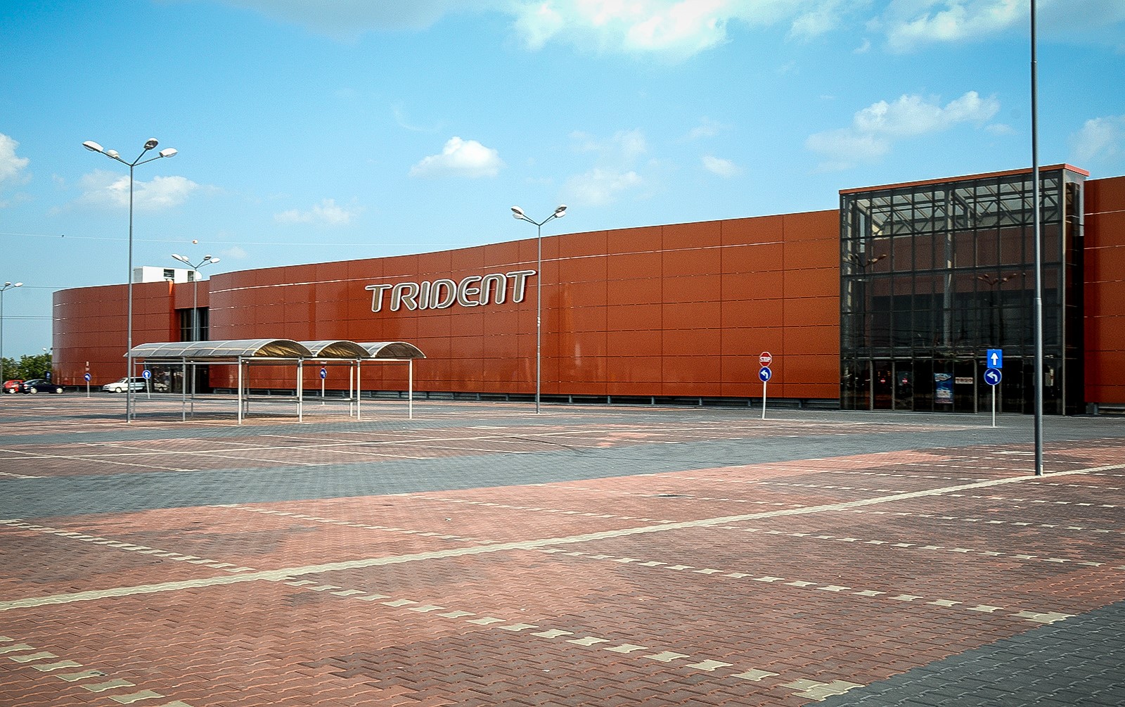 Complexul Trident, scos la vânzare pentru trei milioane de euro | Foto