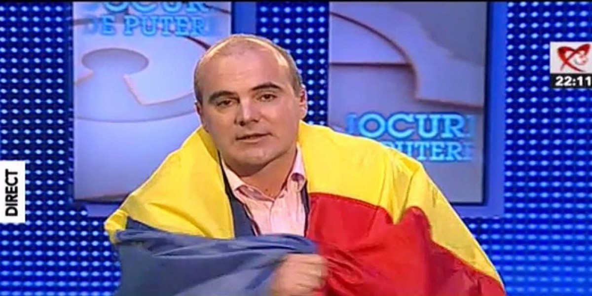 Jurnalistul Rareș Bogdan, primul pe lista PNL la europarlamentare. Sibiul pierde locul 10