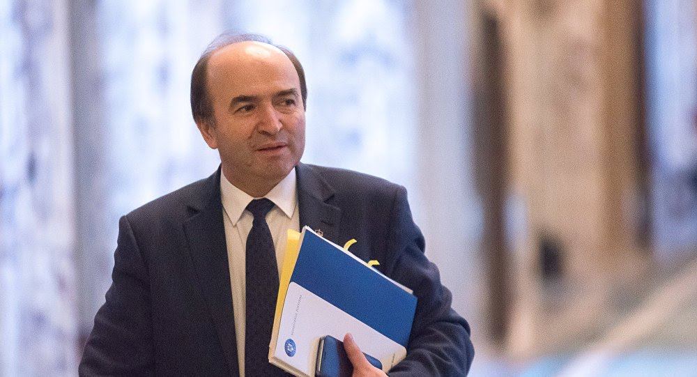 Moțiune împotriva lui Toader, pe 27 de pagini: „E un ministru de nota 4”