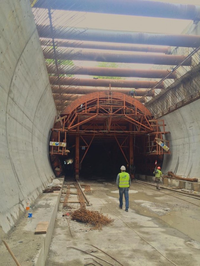 FOTO – Construit în nordul județului Sibiu, cel mai lung tunel nou de cale ferată din România este aproape gata