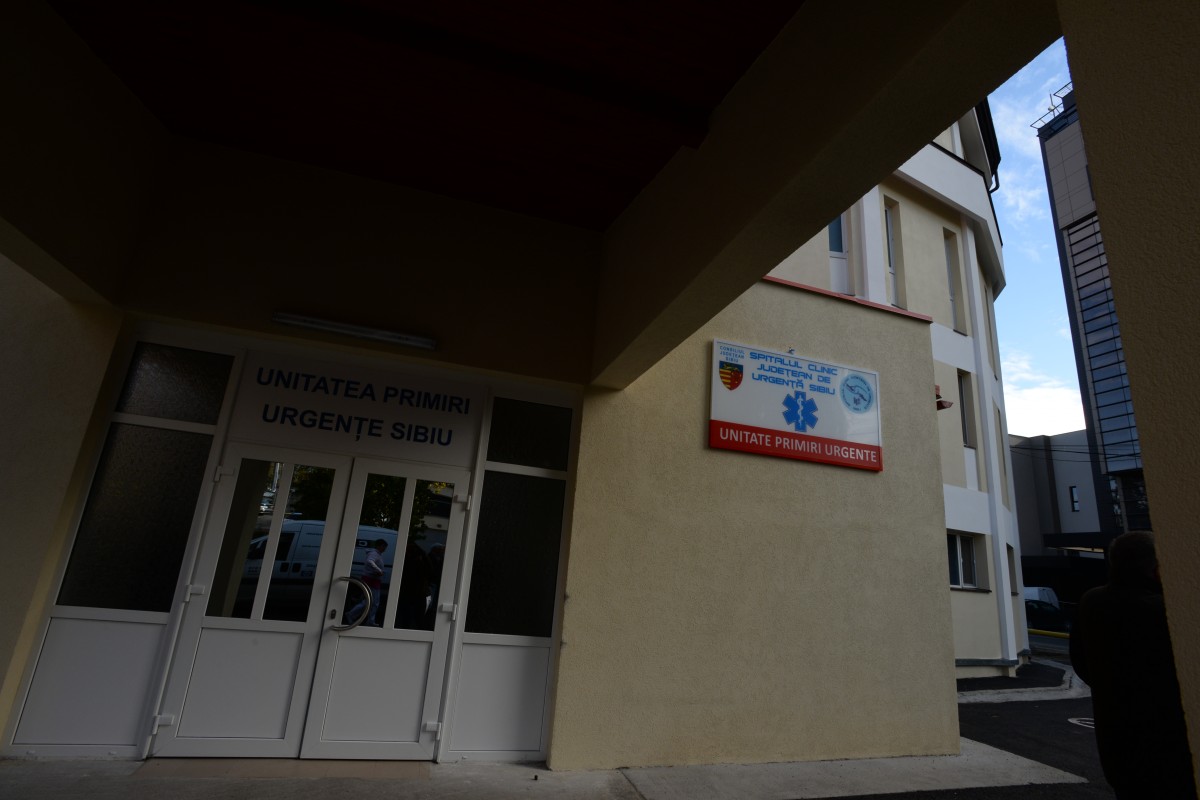 Doi vâlceni și doi sibieni, suspectați de consum de droguri