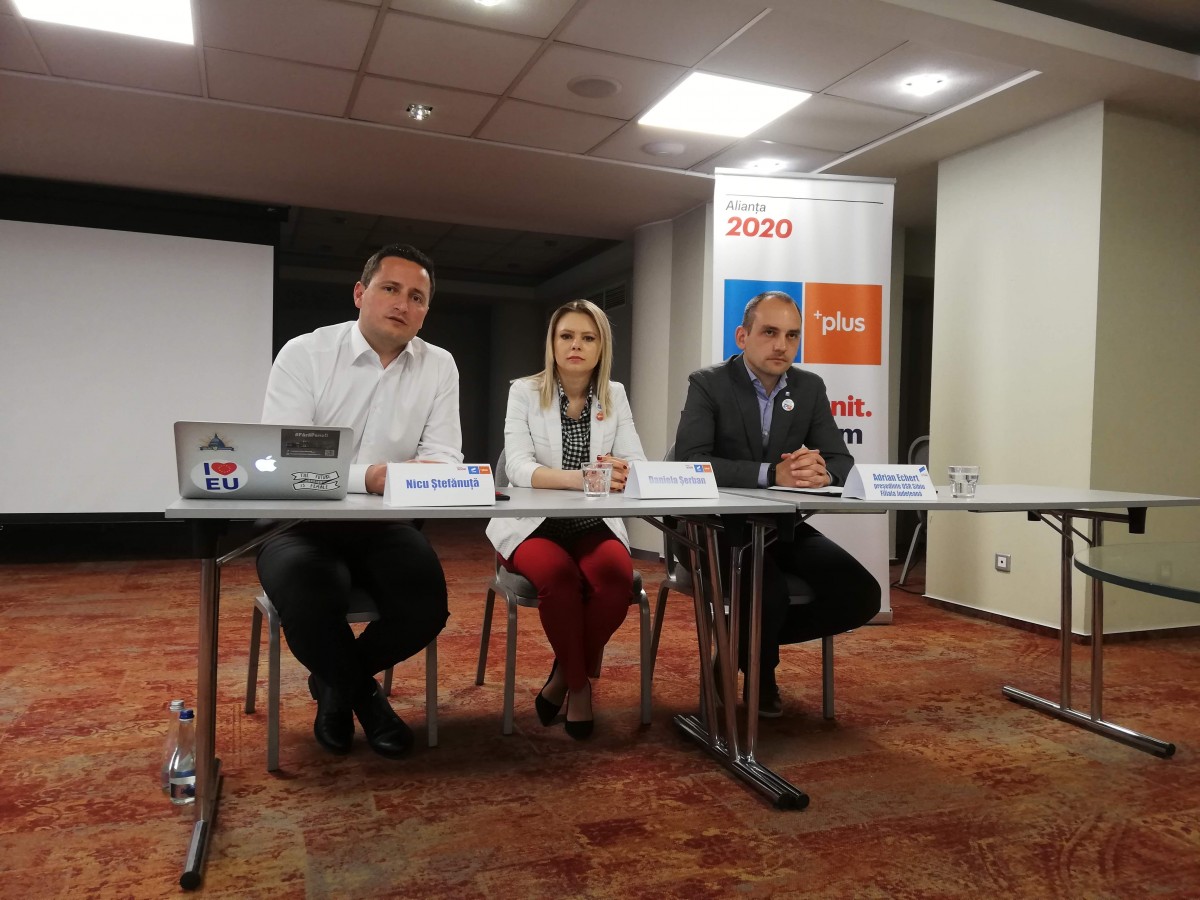 Candidații USR-PLUS au povestit cum pot tinerii să-și facă o carieră europeană. „Sibiul poate deveni un Davos al estului Europei”