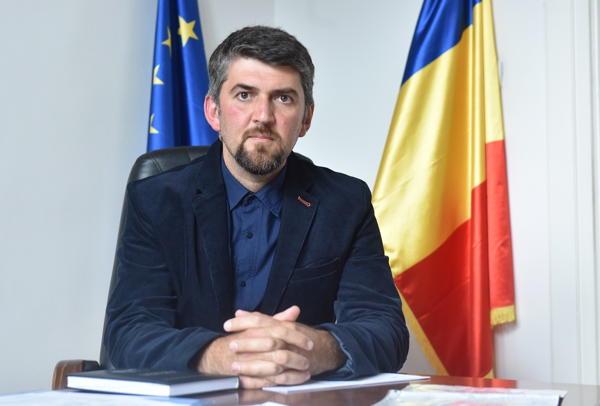 Direcția pentru cultură are un director nou: fostul preot paroh din Șelimbăr