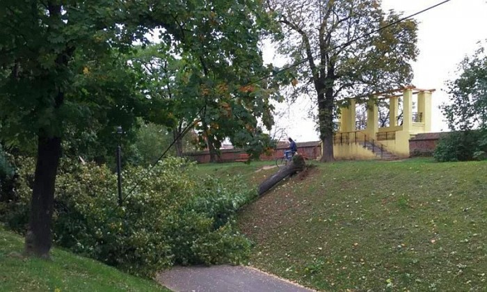 COD GALBEN de vânt puternic, până la ora 17