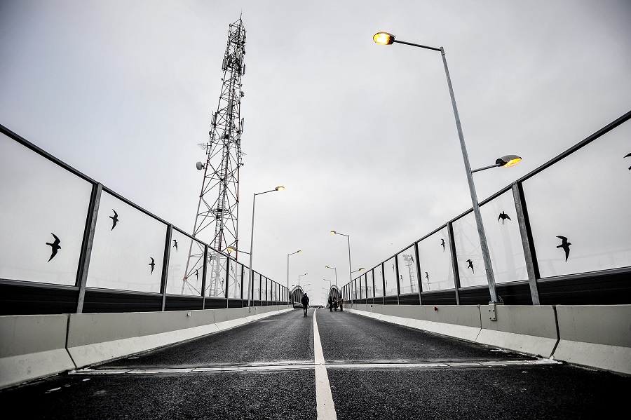 Noul viaduct Mihail Kogălniceanu, deschis: ”asfalt de autostradă, panouri unice”. Spre nemulțimirea vecinilor | Foto și video
