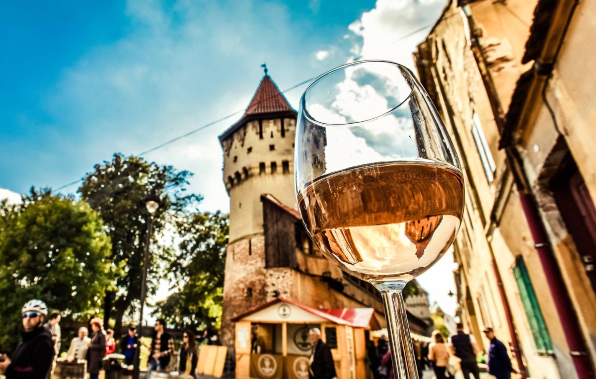 În weekend sărbătorim vinul. La „Vinfest”, pe strada Cetății