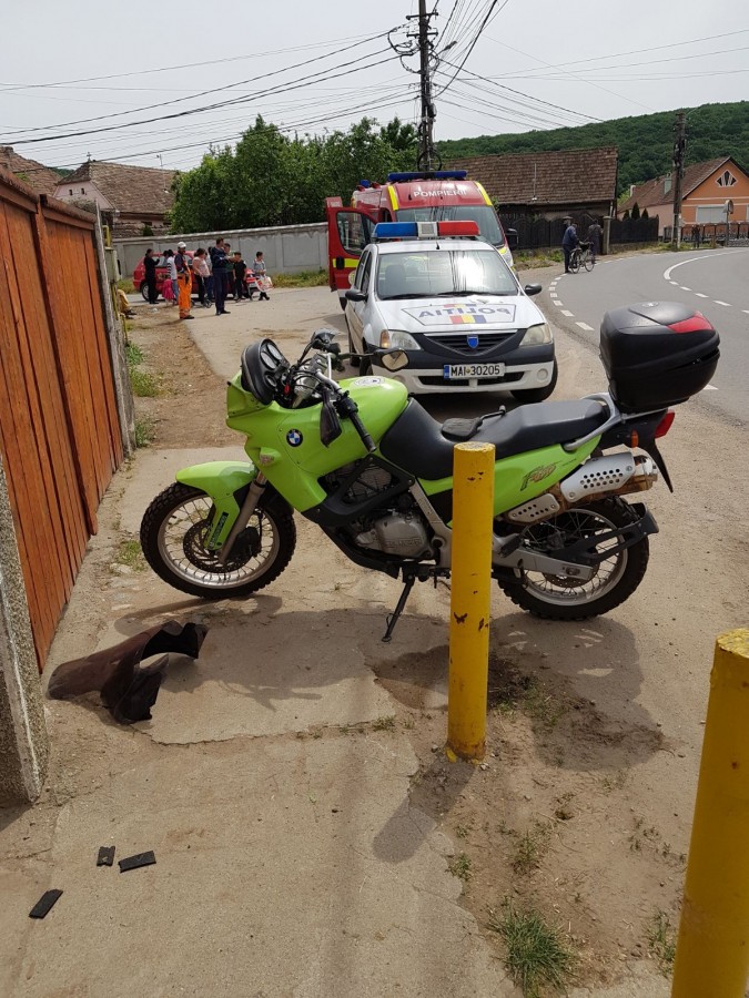 Actualizare. Accident de motocicletă la Blăjel. Doi răniți