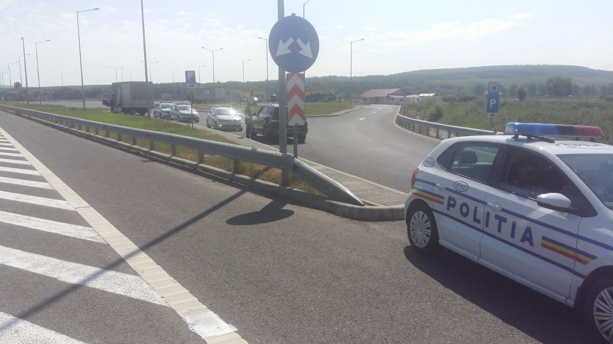 Acțiune fulger pe autostradă. Trei băuți prinși la volan