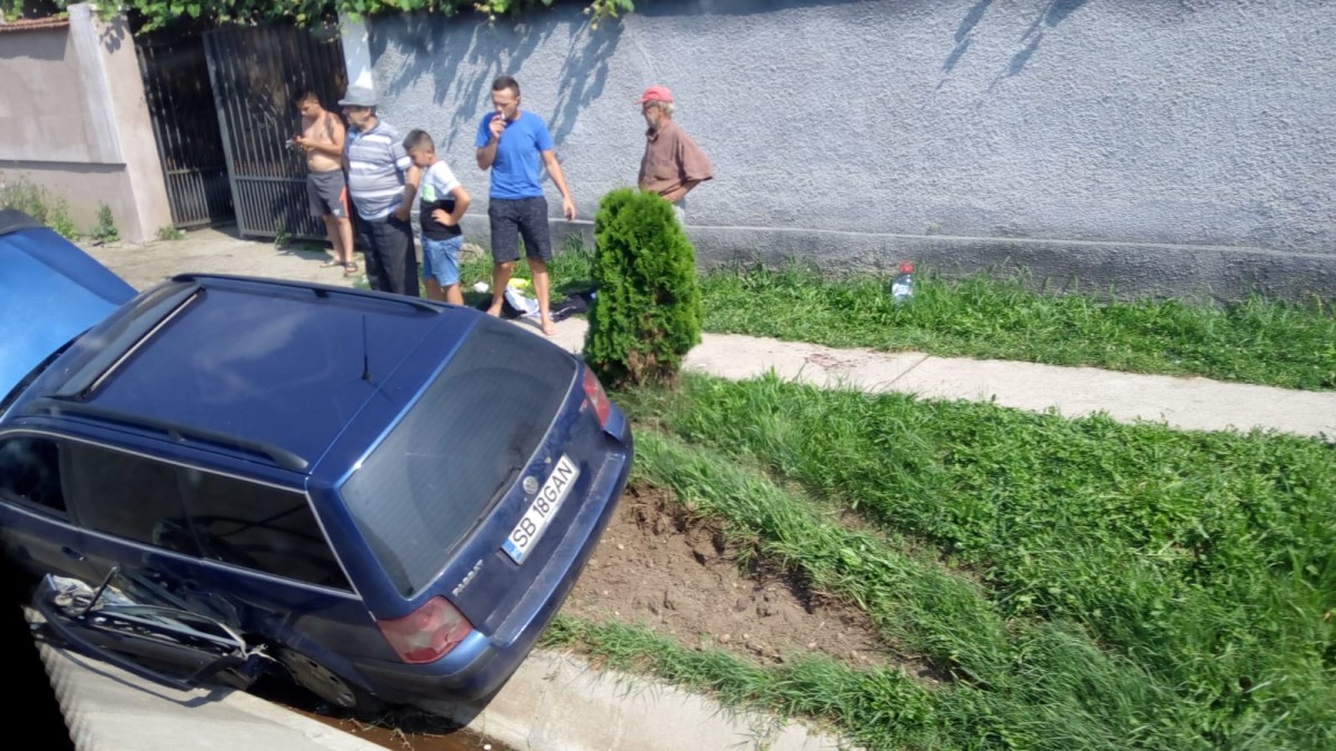 Accident cu victime, la Axente Sever. Patru persoane au ajuns la spital