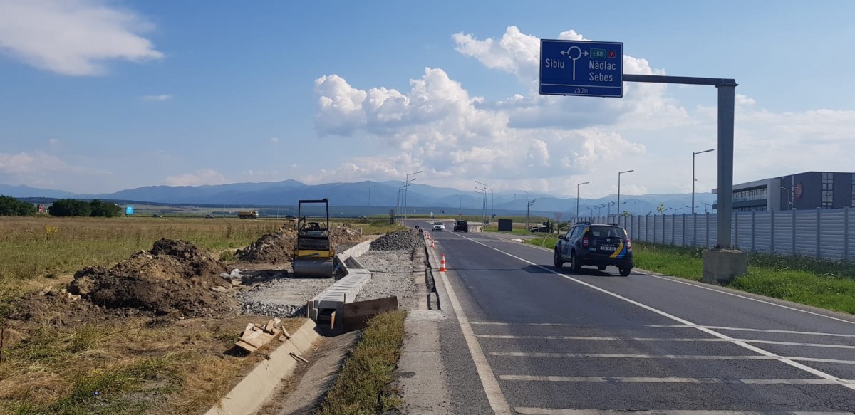 FOTO-Stație nouă de autobuz în Zona Industrială Vest