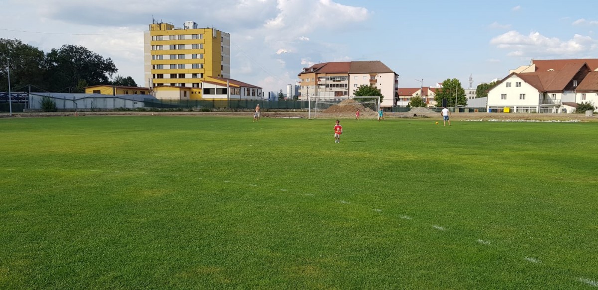 Stadionul va fi gata într-o lună. ”Vrem să aducem echipa națională la Sibiu”