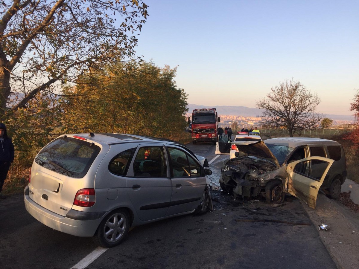 ACTUALIZARE. Accident pe Dealul Dăii. S-a reluat circulația