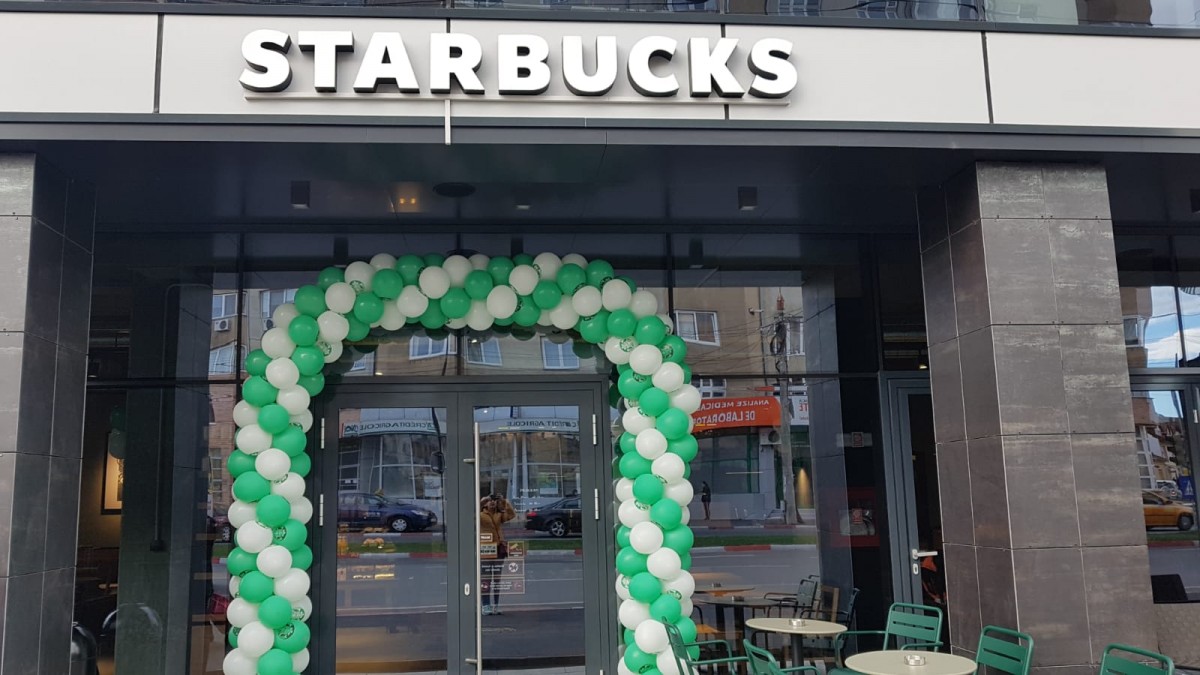 A doua cafenea Starbucks s-a deschis astăzi la Sibiu. „Orașul acesta are un potențial enorm”