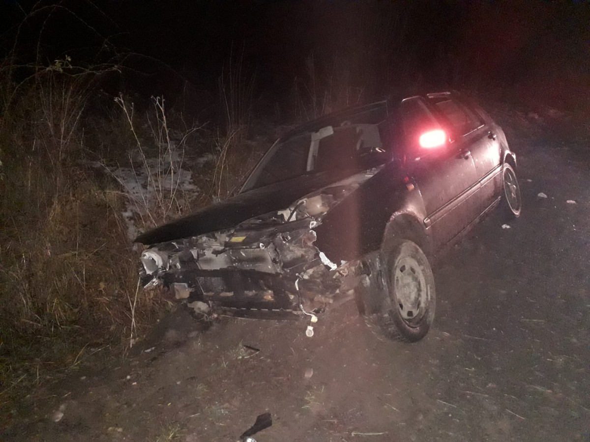 Vârstnic la volan, după ce a consumat o cantitate mare de alcool. A ieșit cu mașina în afara drumului