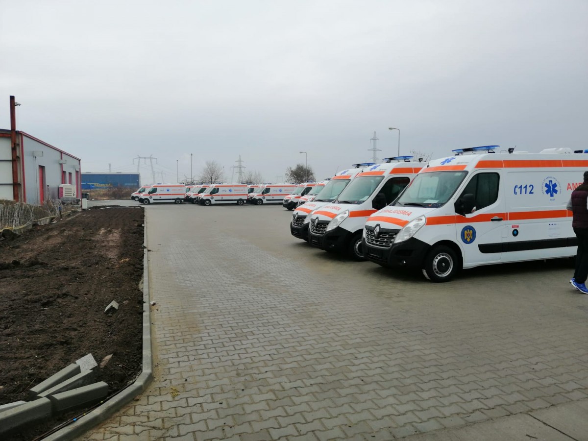 Ambulanțe noi pentru Sibiu. Șapte autospeciale au fost aduse astăzi